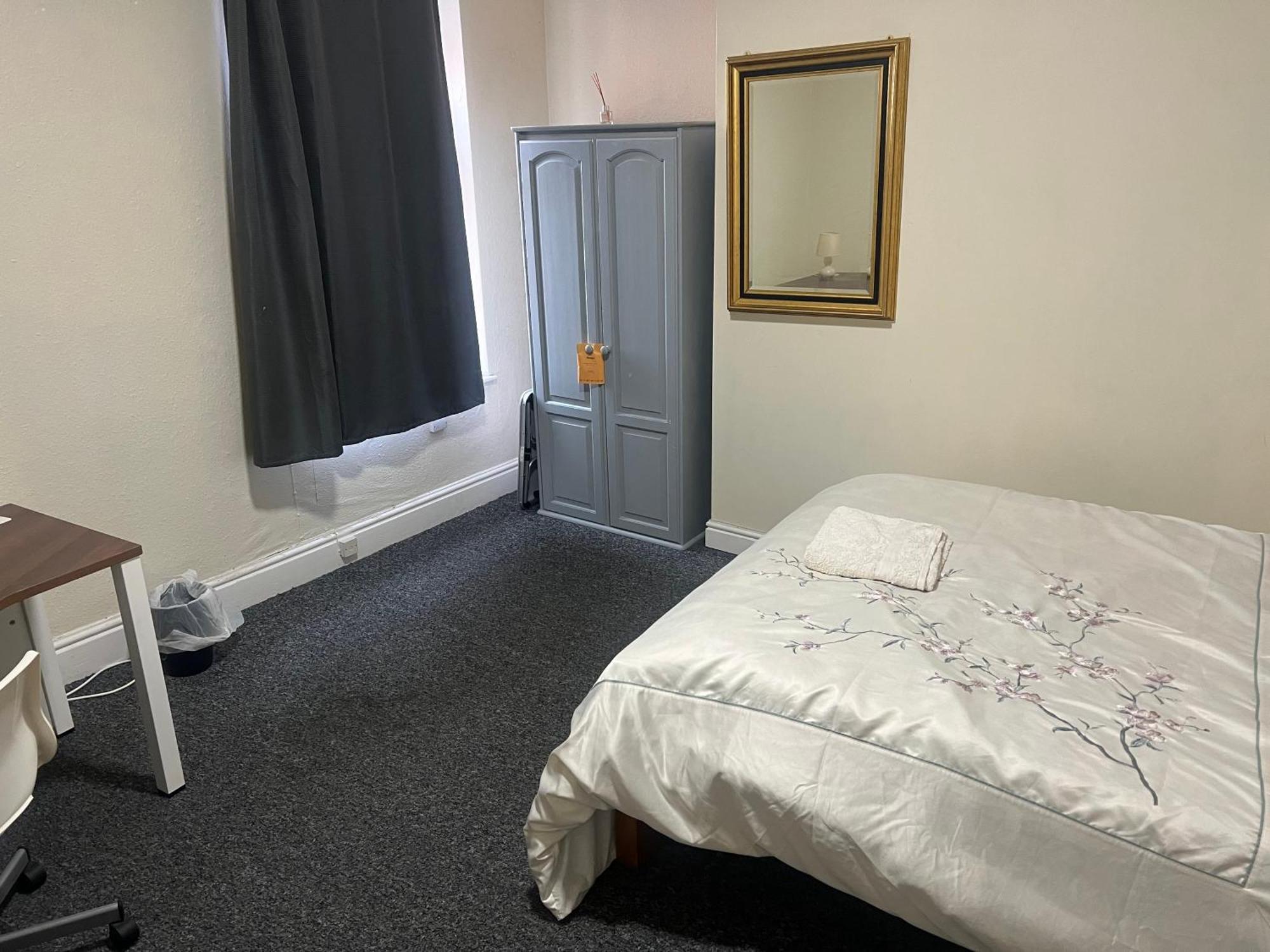 Pc House Hotel Лестър Екстериор снимка