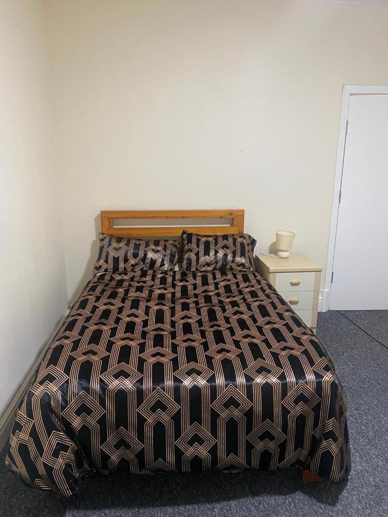 Pc House Hotel Лестър Екстериор снимка